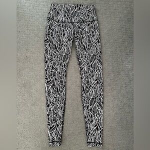 Women’s Lululemon tights